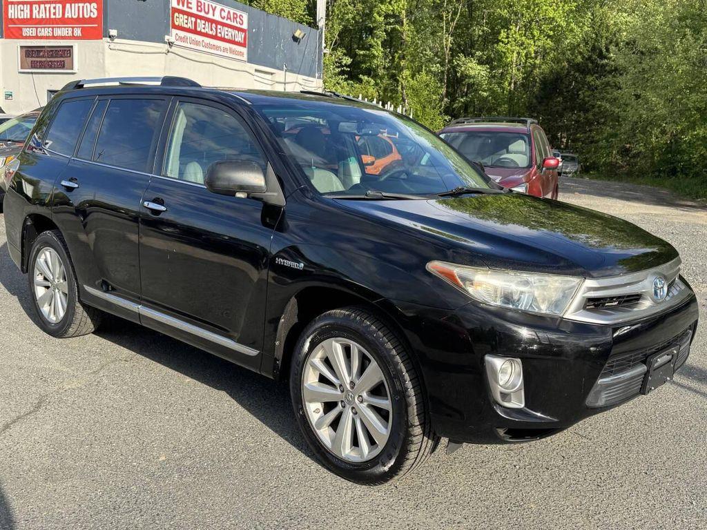 used 2011 Toyota Highlander Hybrid car, priced at $13,495