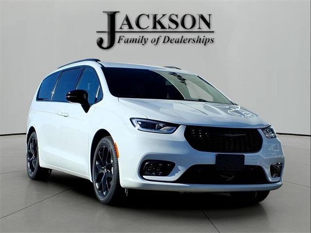 new 2026 Chrysler Pacifica car, priced at $50,000