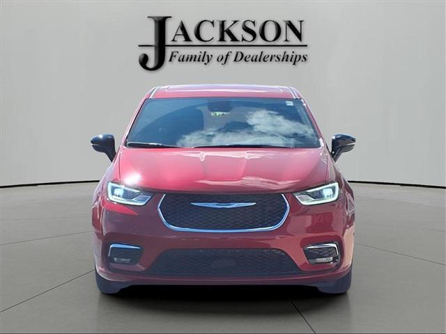 new 2026 Chrysler Pacifica car, priced at $43,500