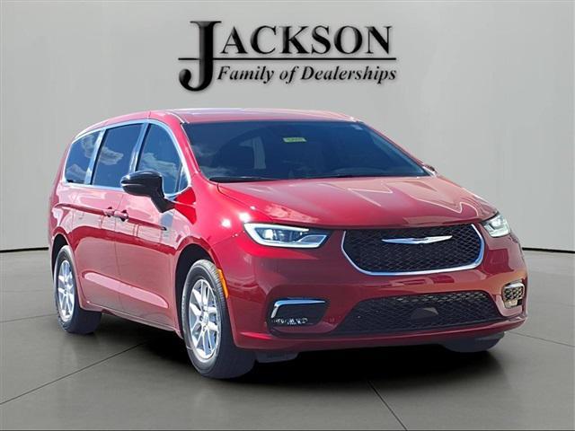 new 2026 Chrysler Pacifica car, priced at $43,500