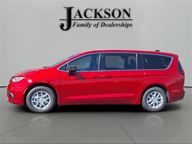 new 2026 Chrysler Pacifica car, priced at $43,500