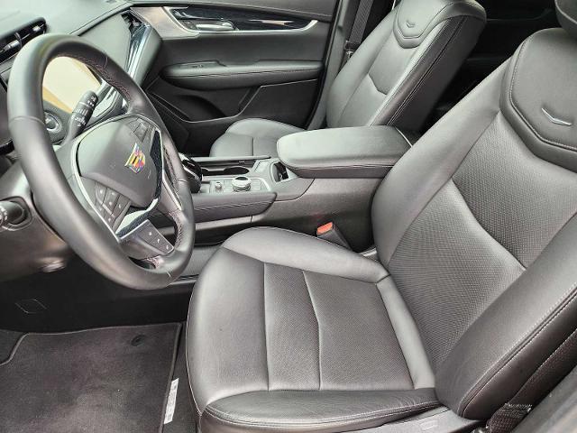 used 2025 Cadillac XT5 car, priced at $36,977