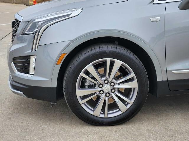 used 2025 Cadillac XT5 car, priced at $36,977