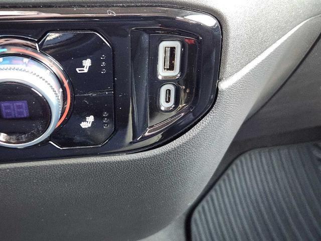 used 2023 GMC Sierra 1500 car, priced at $38,977