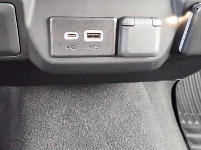 used 2023 Chevrolet Silverado 1500 car, priced at $33,977