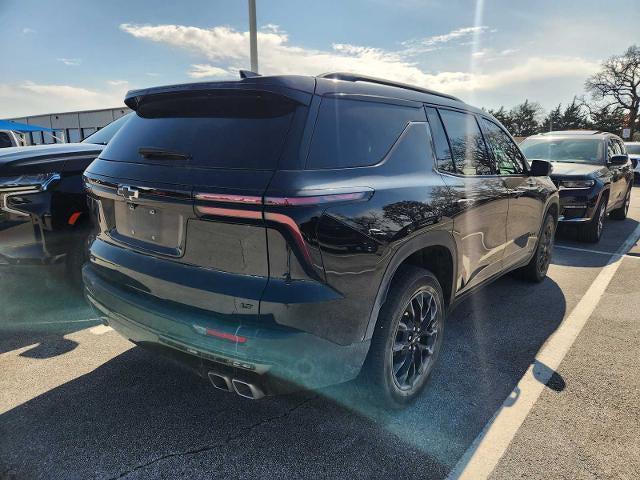 used 2024 Chevrolet Traverse car, priced at $32,455