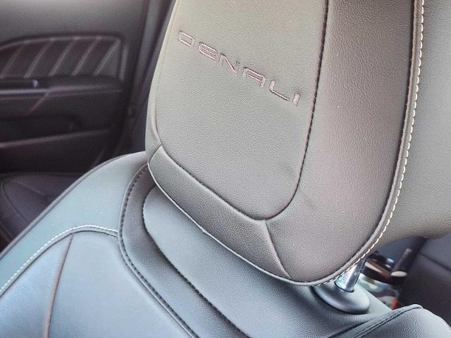 used 2021 GMC Canyon car, priced at $31,977