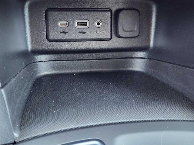 used 2023 Chevrolet Equinox car, priced at $17,977