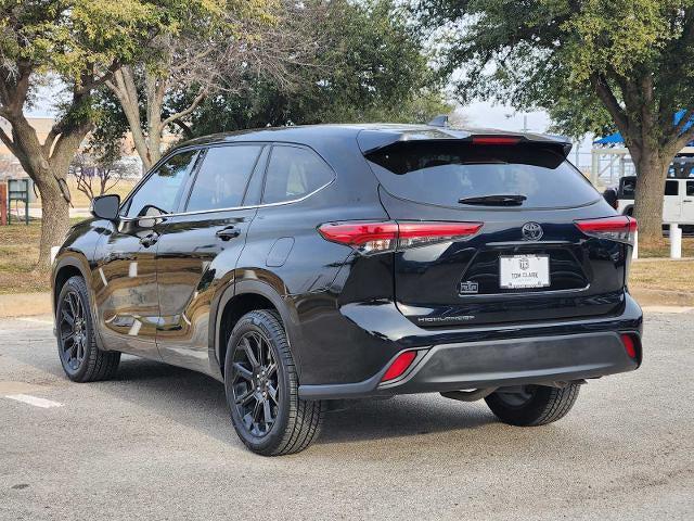 used 2022 Toyota Highlander car, priced at $28,977