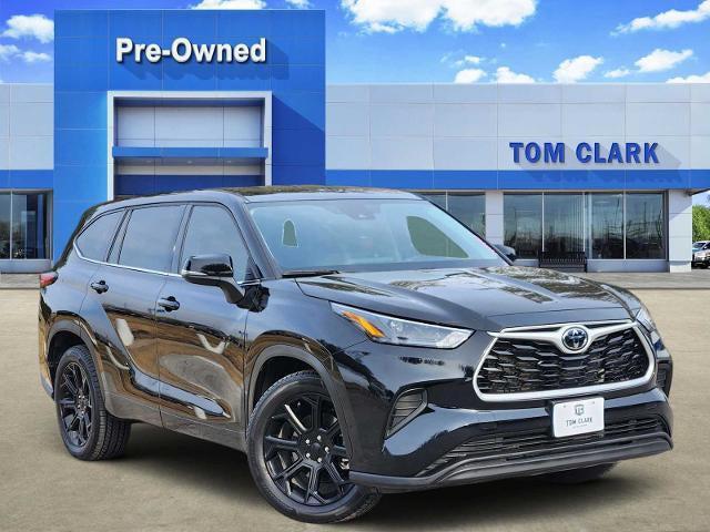 used 2022 Toyota Highlander car, priced at $28,977