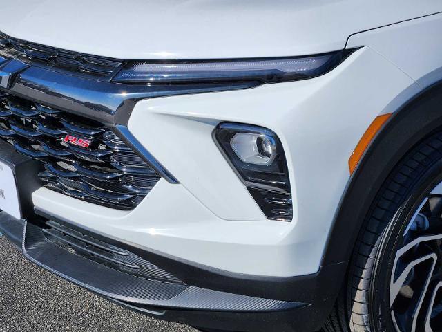 used 2024 Chevrolet TrailBlazer car, priced at $20,977