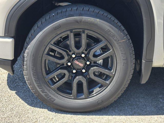 new 2026 GMC Sierra 1500 car, priced at $40,685