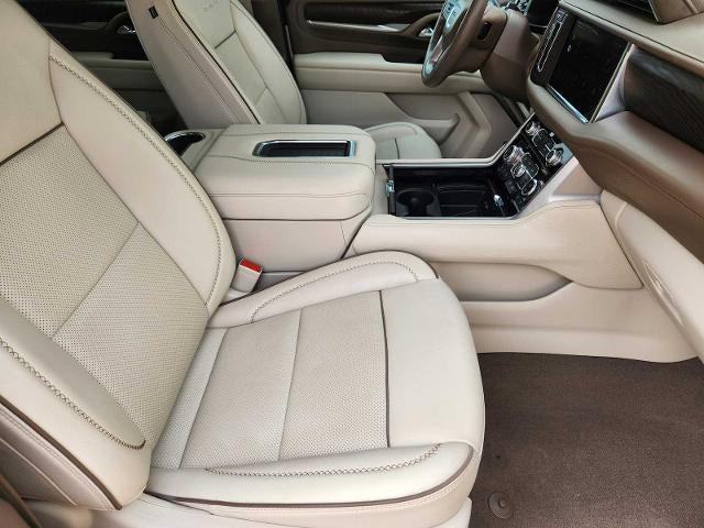 used 2023 GMC Yukon car, priced at $50,752