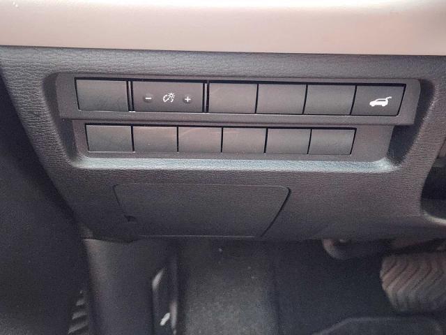 used 2024 Mitsubishi Outlander car, priced at $26,552