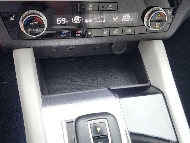 used 2024 Mitsubishi Outlander car, priced at $26,552