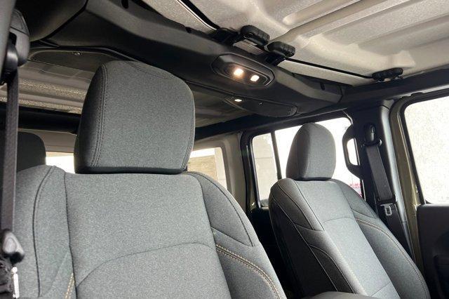 new 2025 Jeep Wrangler car