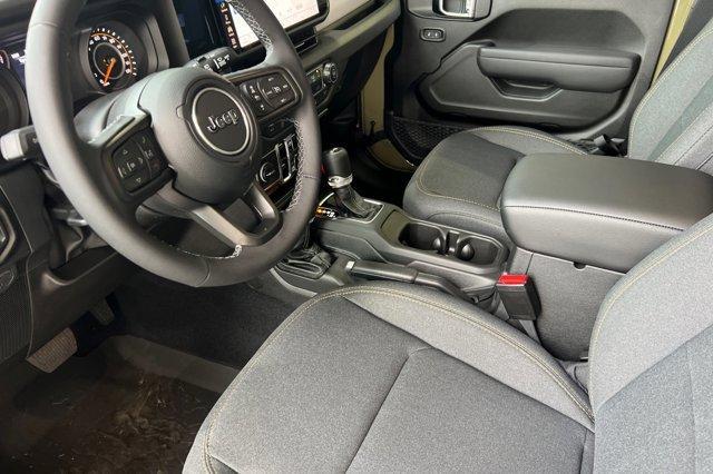 new 2025 Jeep Wrangler car