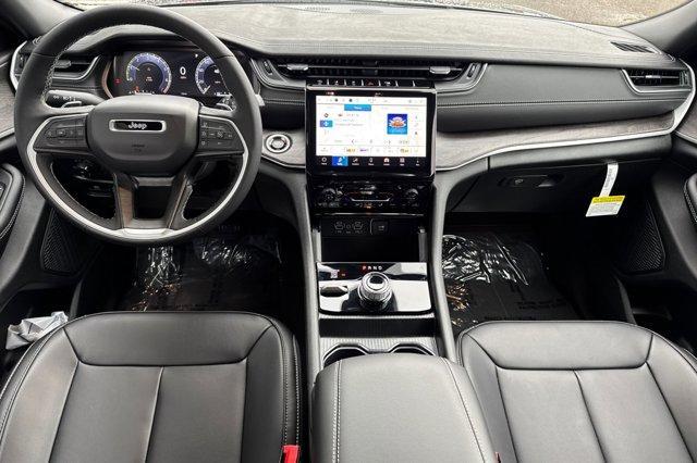 new 2025 Jeep Grand Cherokee car, priced at $51,386