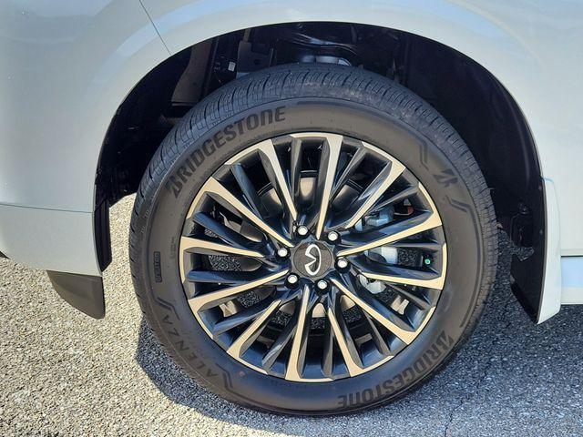 new 2026 INFINITI QX80 car, priced at $105,955