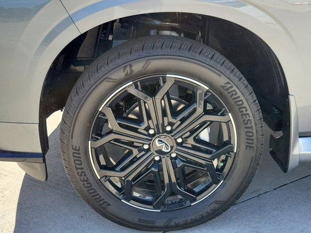 new 2026 INFINITI QX80 car, priced at $94,685