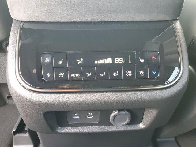 new 2025 INFINITI QX80 car, priced at $98,000