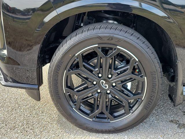 new 2026 INFINITI QX80 car, priced at $93,720