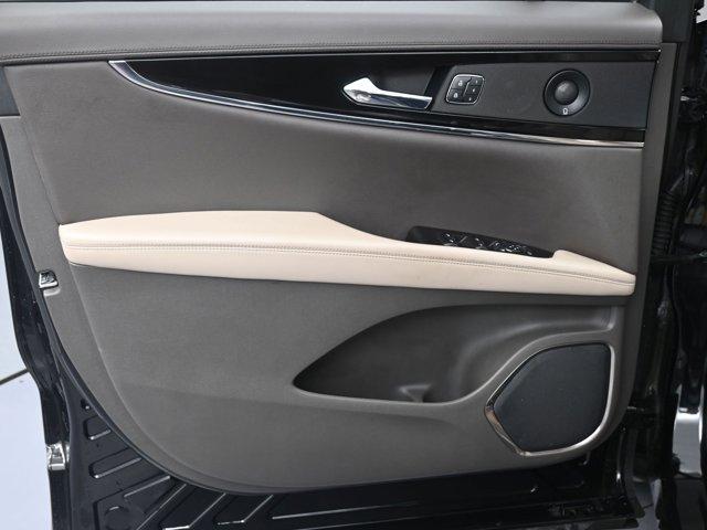 used 2022 Lincoln Nautilus car, priced at $29,500