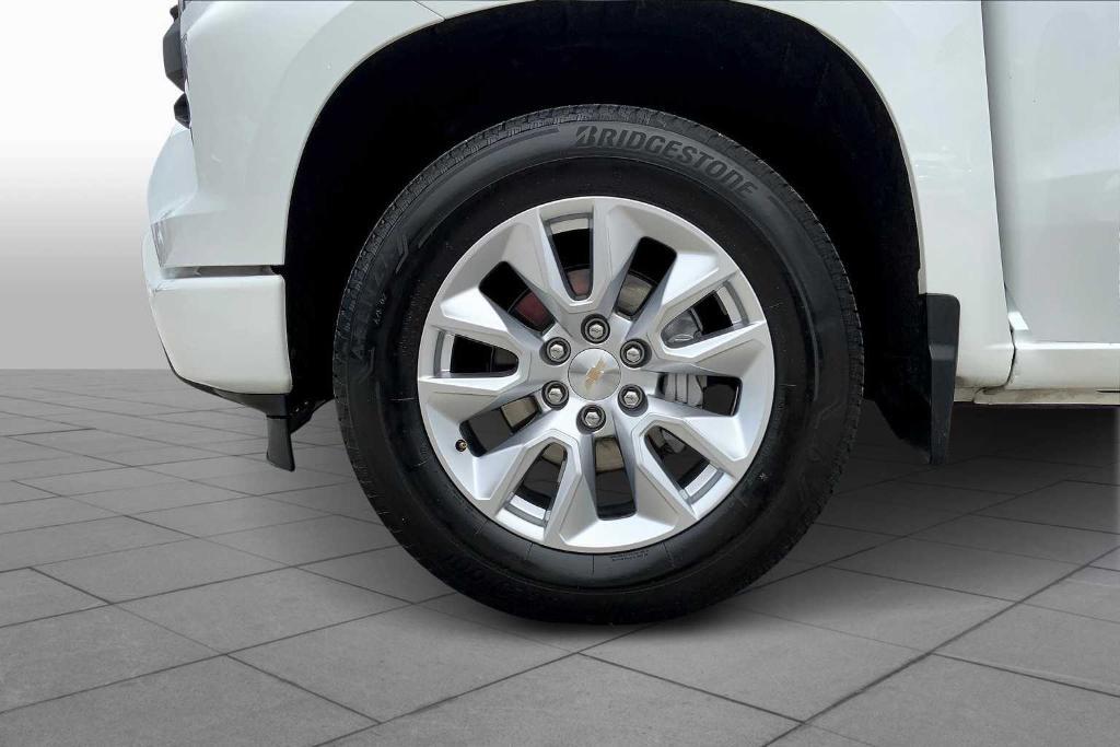 used 2024 Chevrolet Silverado 1500 car, priced at $29,050