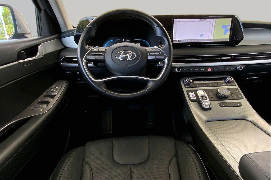 used 2025 Hyundai Palisade car, priced at $33,123