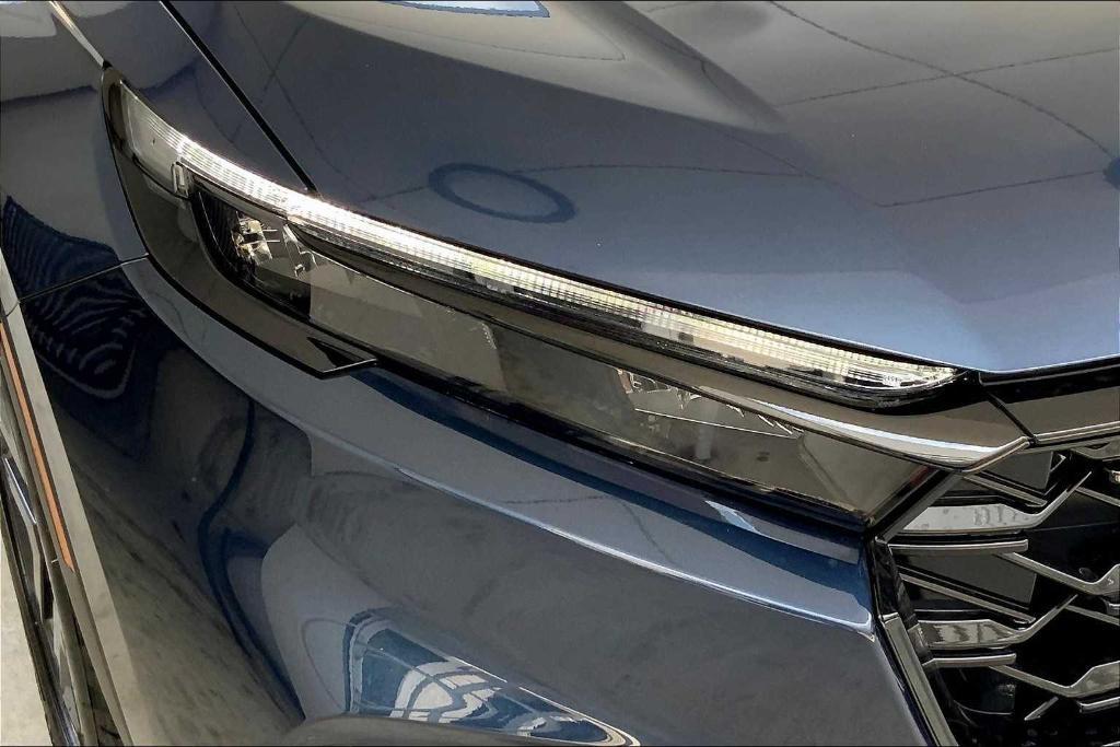 new 2026 Honda CR-V Hybrid car, priced at $38,887