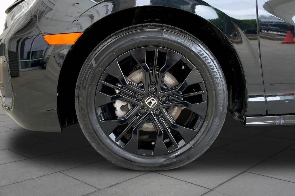 used 2025 Honda Odyssey car, priced at $37,655