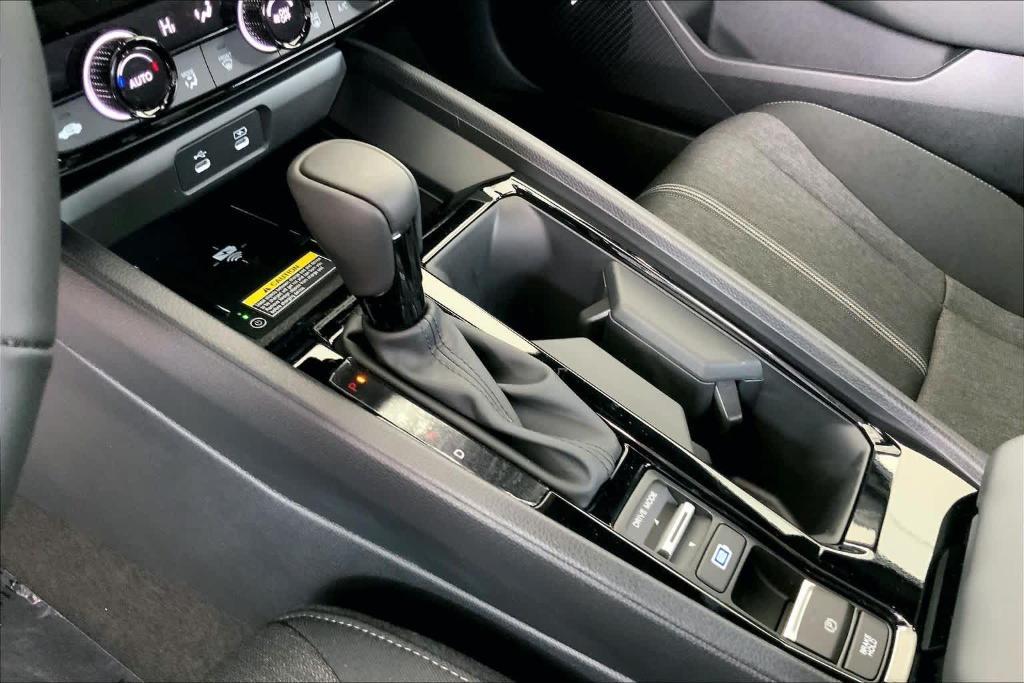 new 2025 Honda Accord Hybrid car, priced at $33,699