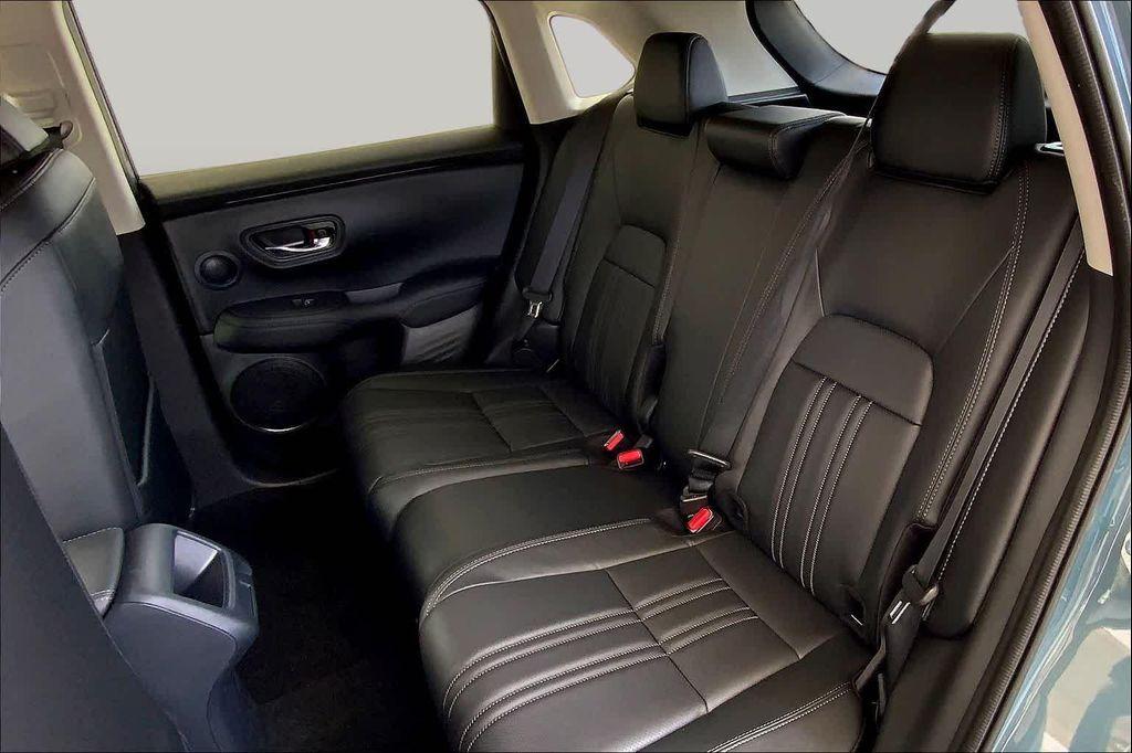 new 2027 Honda HR-V car, priced at $32,291