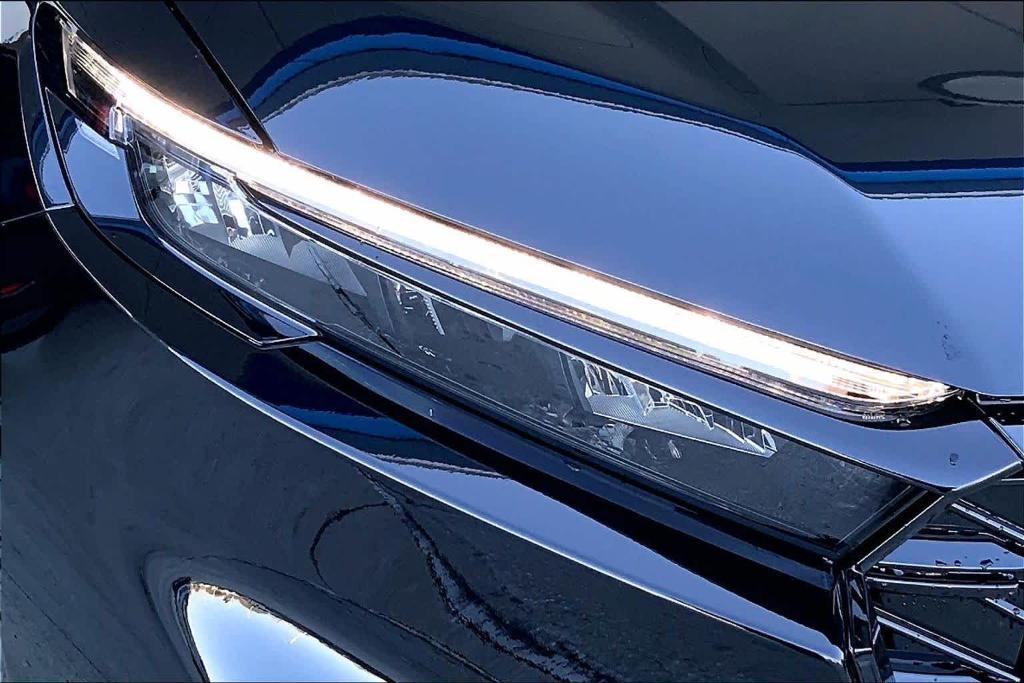 new 2026 Honda CR-V Hybrid car, priced at $38,232