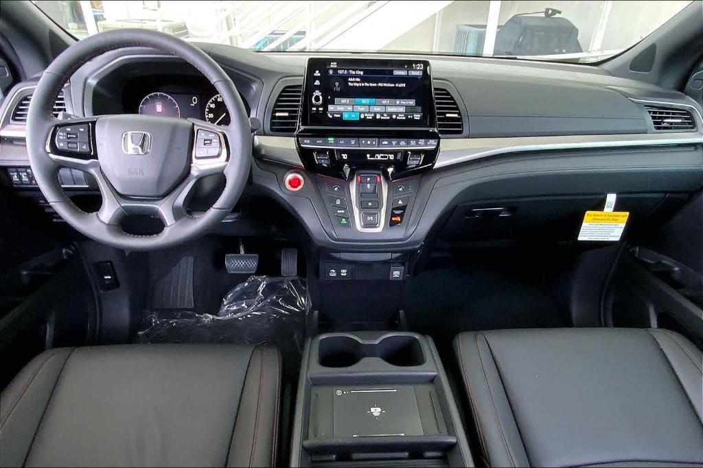 new 2026 Honda Odyssey car, priced at $43,095