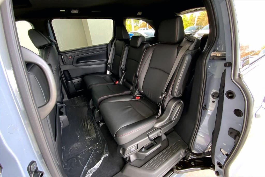 new 2026 Honda Odyssey car, priced at $43,095