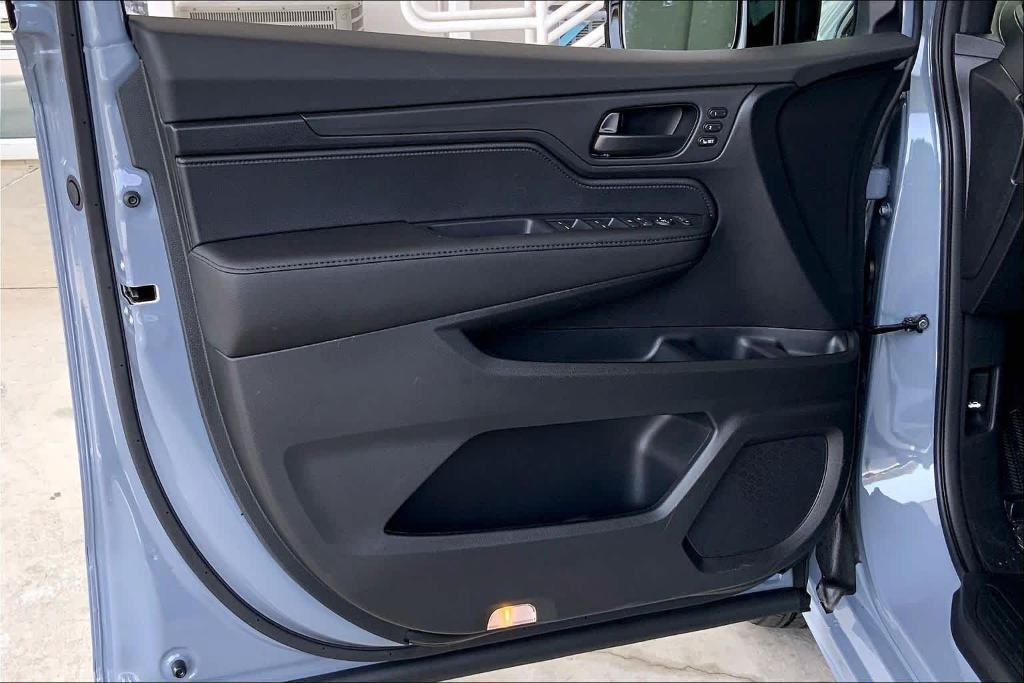 new 2026 Honda Odyssey car, priced at $43,095