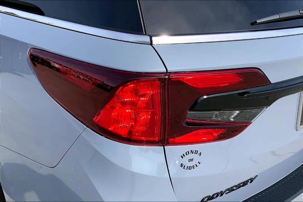 new 2026 Honda Odyssey car, priced at $43,095