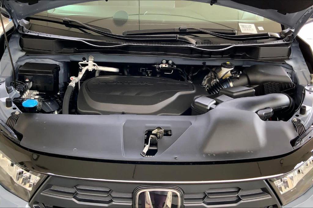 new 2026 Honda Odyssey car, priced at $43,095