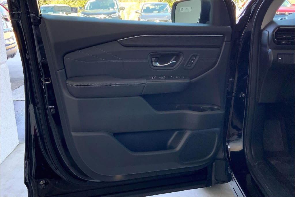 new 2026 Honda Pilot car, priced at $52,590