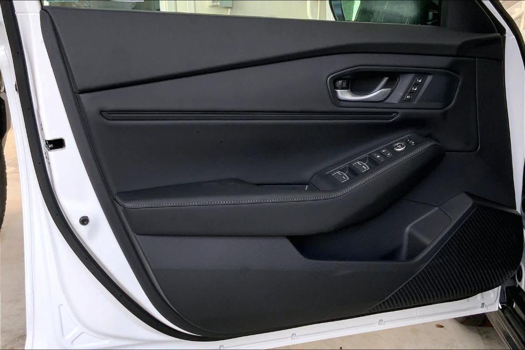 new 2025 Honda Accord Hybrid car, priced at $35,161