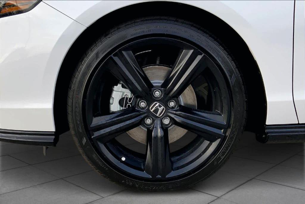 new 2025 Honda Accord Hybrid car, priced at $35,161