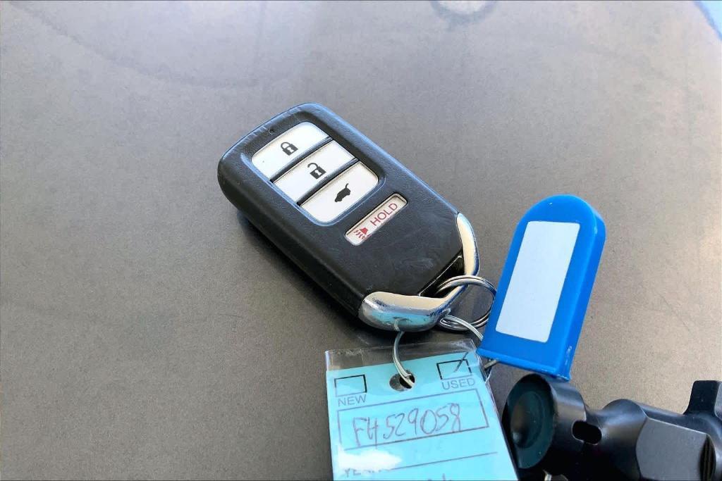 used 2015 Honda CR-V car, priced at $8,400