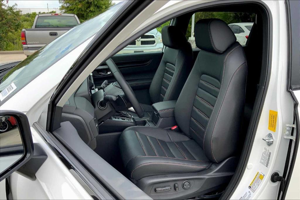 new 2026 Honda CR-V Hybrid car, priced at $39,028