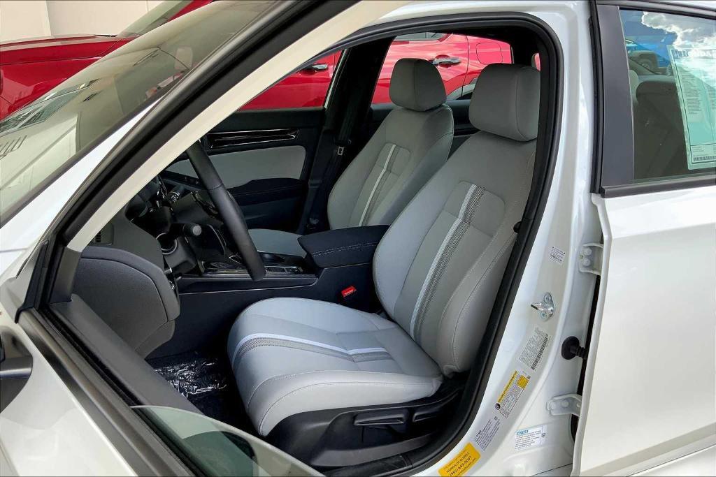 new 2025 Honda Civic Hybrid car, priced at $29,172