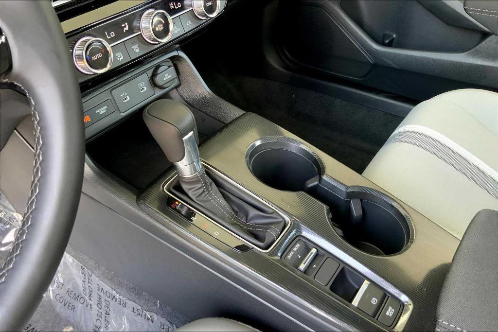 new 2025 Honda Civic Hybrid car, priced at $29,172