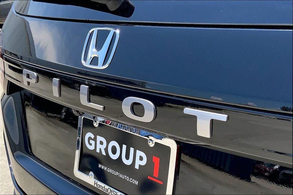 new 2026 Honda Pilot car, priced at $49,021