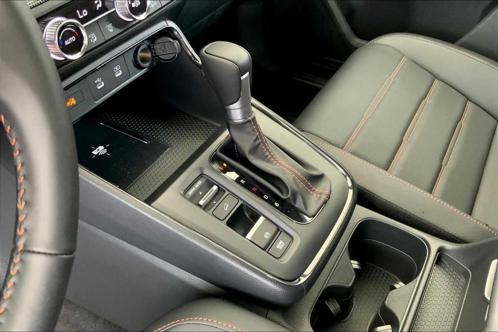 new 2026 Honda CR-V Hybrid car, priced at $40,175