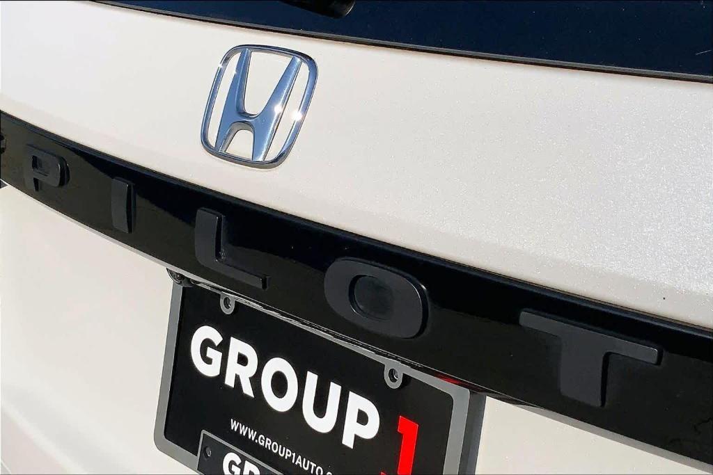 used 2024 Honda Pilot car, priced at $35,295