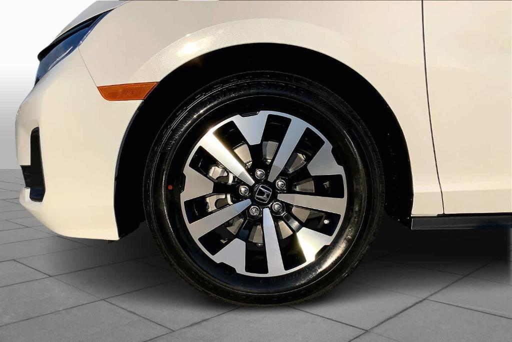 new 2026 Honda Odyssey car, priced at $42,499